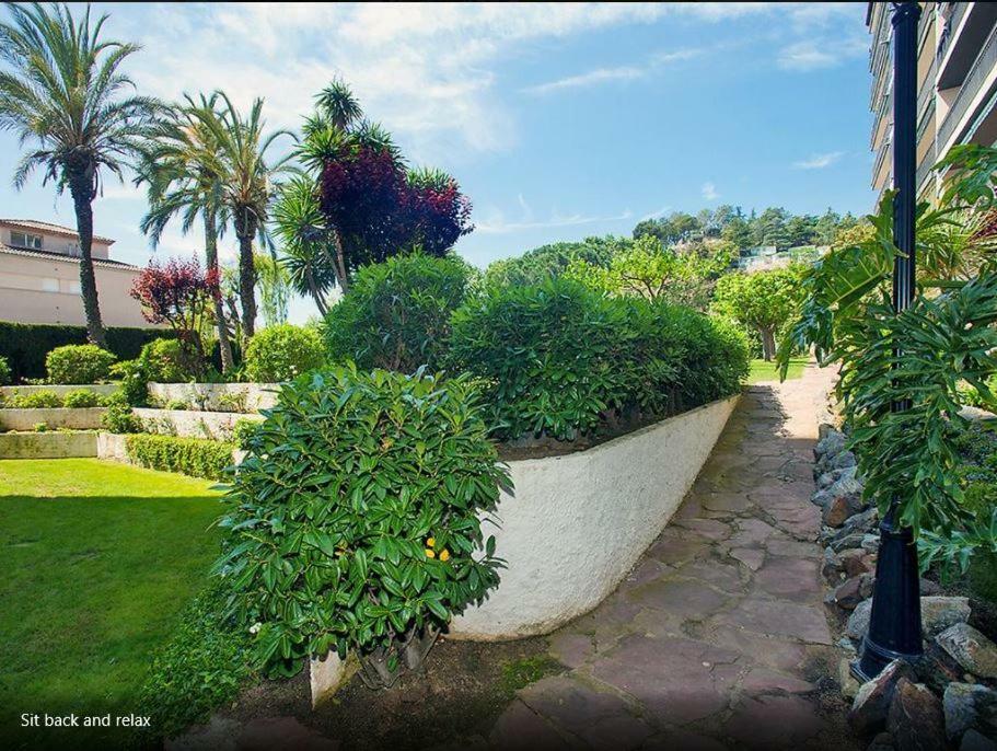 The Hollidays Apartment Calella Exterior foto